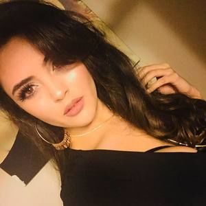 Meet your Posher, Nadia